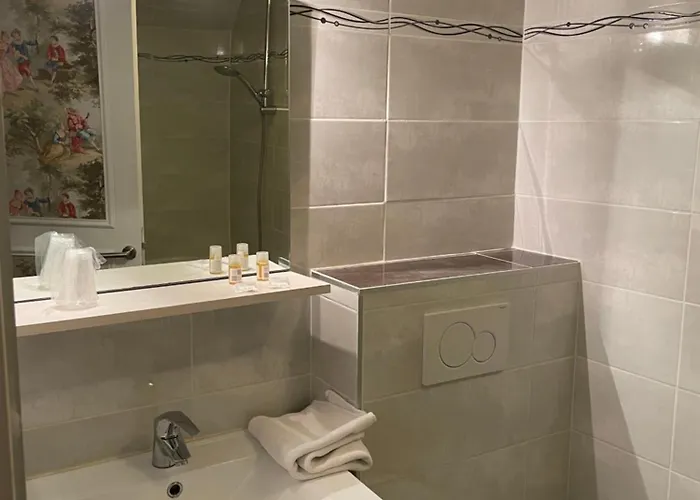 Hotel L'harmony Saint-Arnoult-en-Yvelines