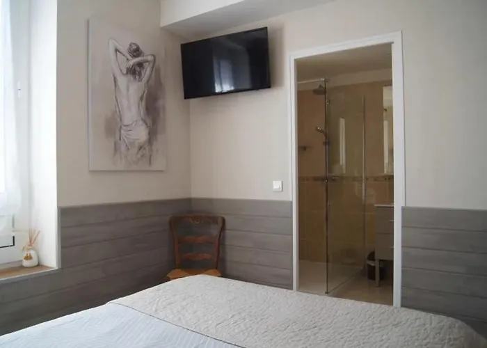 Hotel L'harmony Saint-Arnoult-en-Yvelines
